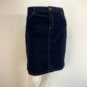 Reitman's Jeans Women's Dark Denim Skirt - Size 10 Petite